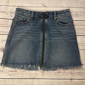 WE THE FREE - Free People  Denim Zip It Up Front Mini Skirt Size 25